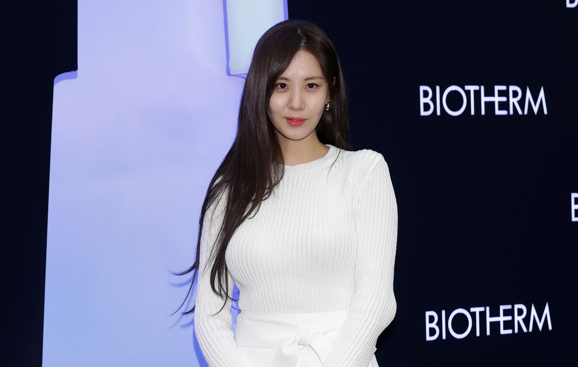 girls' generation seohyun cast lead finding the king film 2024